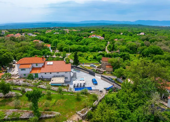 Villa Adri With Private Heated Pool, Jacuzzi, Sauna & Gym Kras
