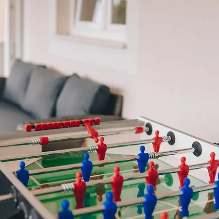 Adri With Private Heated Pool, Jacuzzi, Sauna & Gym *